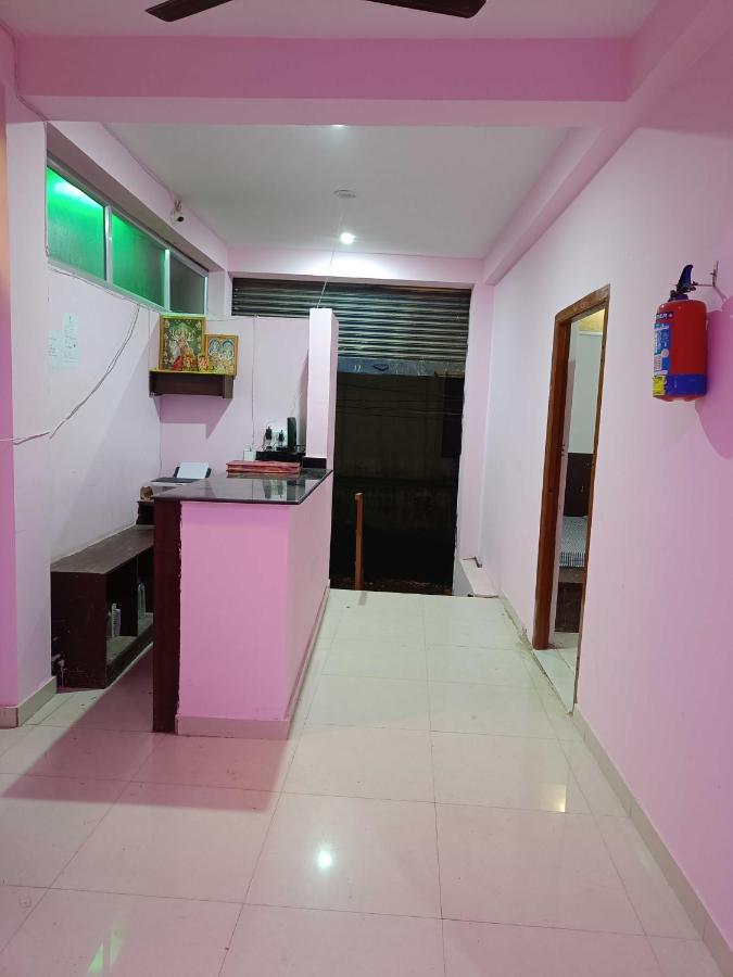 Oyo Pandey Ji Guesthouse โคราฆปุระ ภายนอก รูปภาพ