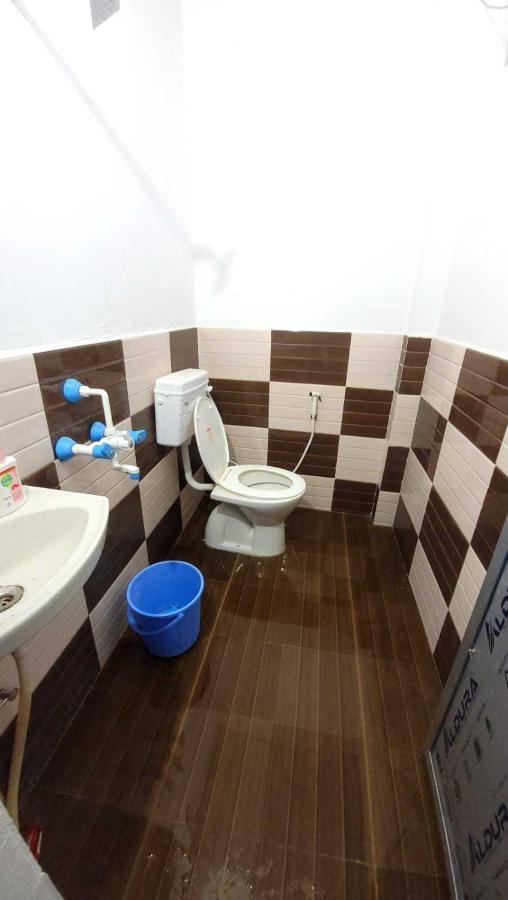 Oyo Pandey Ji Guesthouse โคราฆปุระ ภายนอก รูปภาพ